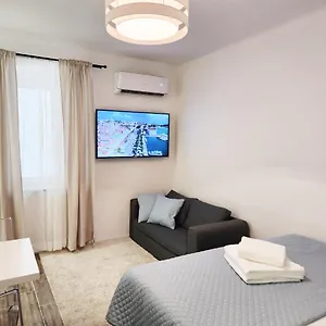  Apartment #22 Center
